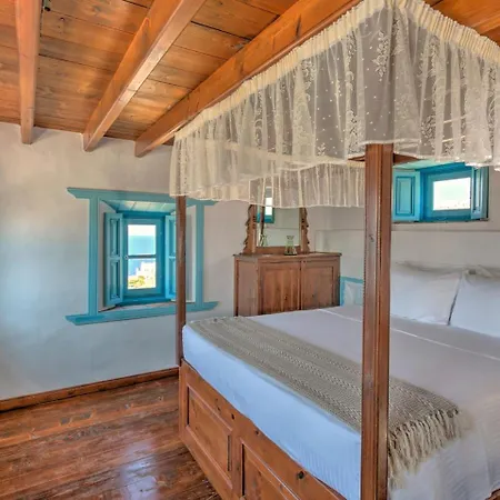 Eirini Luxury Gríkosz