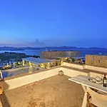 Eirini Luxury Villa