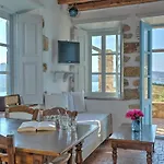 Eirini Luxury Villa