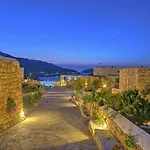 Eirini Luxury