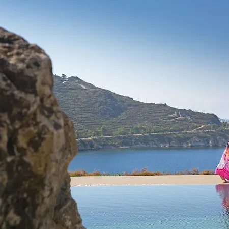 Villa Eirini Luxury Villas *
