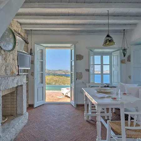 Eirini Luxury Villas