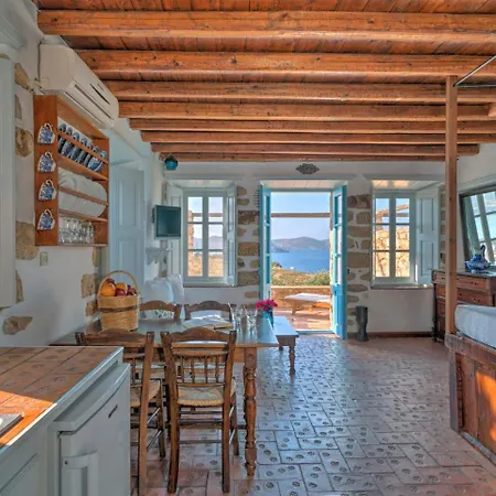 ヴィラ Eirini Luxury Grikos Bay (Patmos)