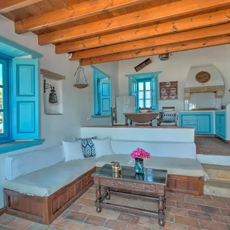 Eirini Luxury Villas