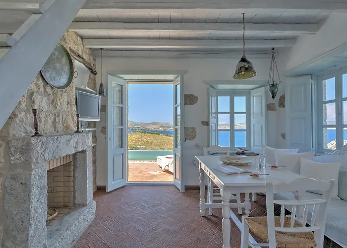 Eirini Luxury Villas